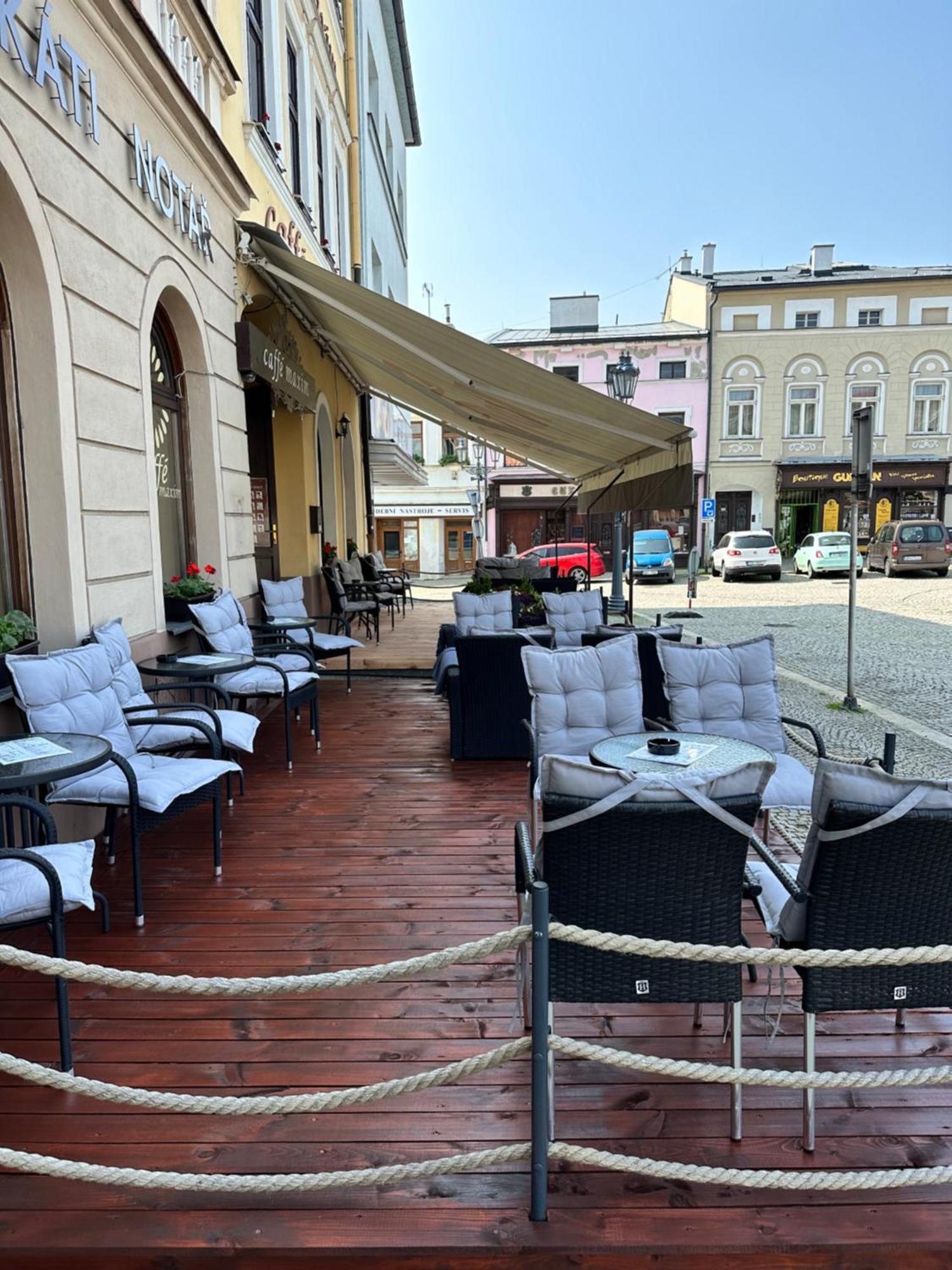 Studia Maxim Apartment Frydek-Mistek Luaran gambar