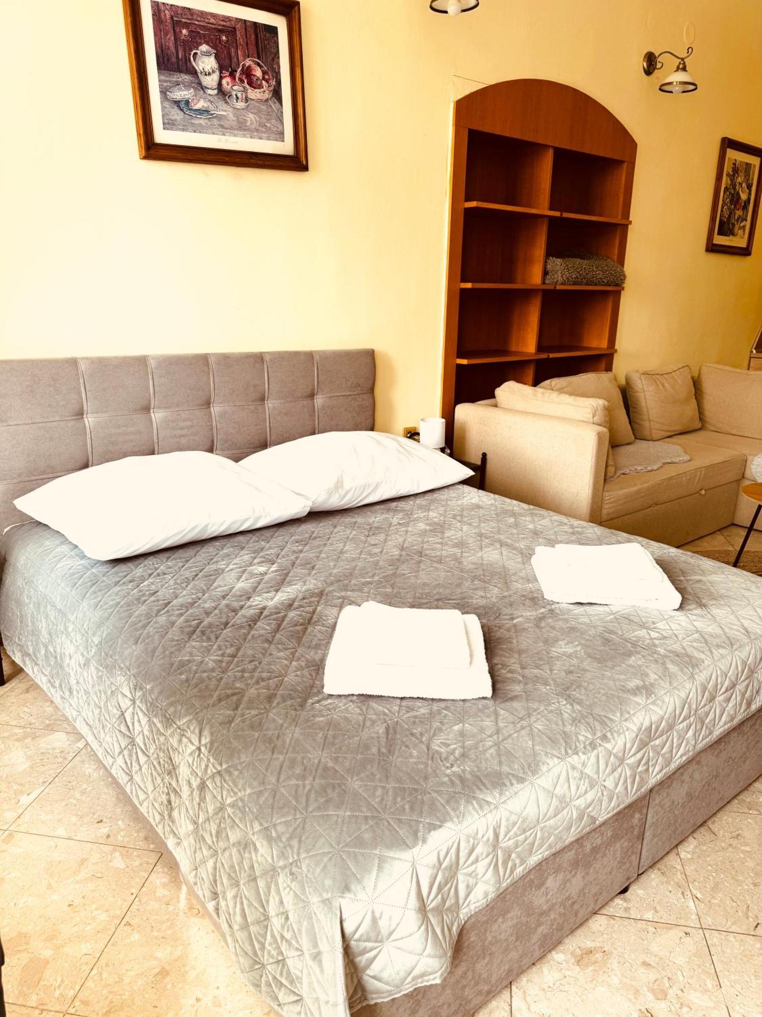 Studia Maxim Apartment Frydek-Mistek Luaran gambar