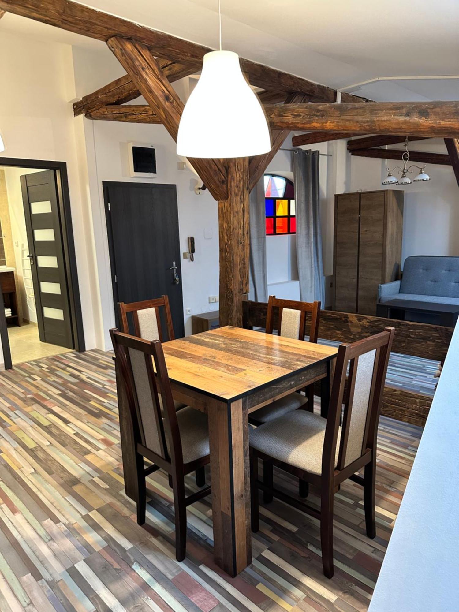 Studia Maxim Apartment Frydek-Mistek Luaran gambar